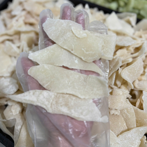 มะพร้าวอบแห้งเนื้อนุ่ม รสหวานธรรมชาติ ขนมมะพร้าวเคี้ยวหนึบ สำหรับทำขนมหวานและอาหารเพื่อสุขภาพ // คุณลิลี่ นก - Product Image 1