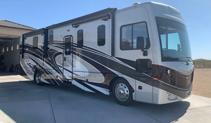 รถบ้านมือสองปี 2022 2023 2020 ราคาประหยัด Fleetwood Pace Arrow RV ขนาด 40 ฟุต รถบ้านเคลื่อนที่ มีสีสันให้เลือกตามสั่ง ไมล์น้อย - Product Image 3