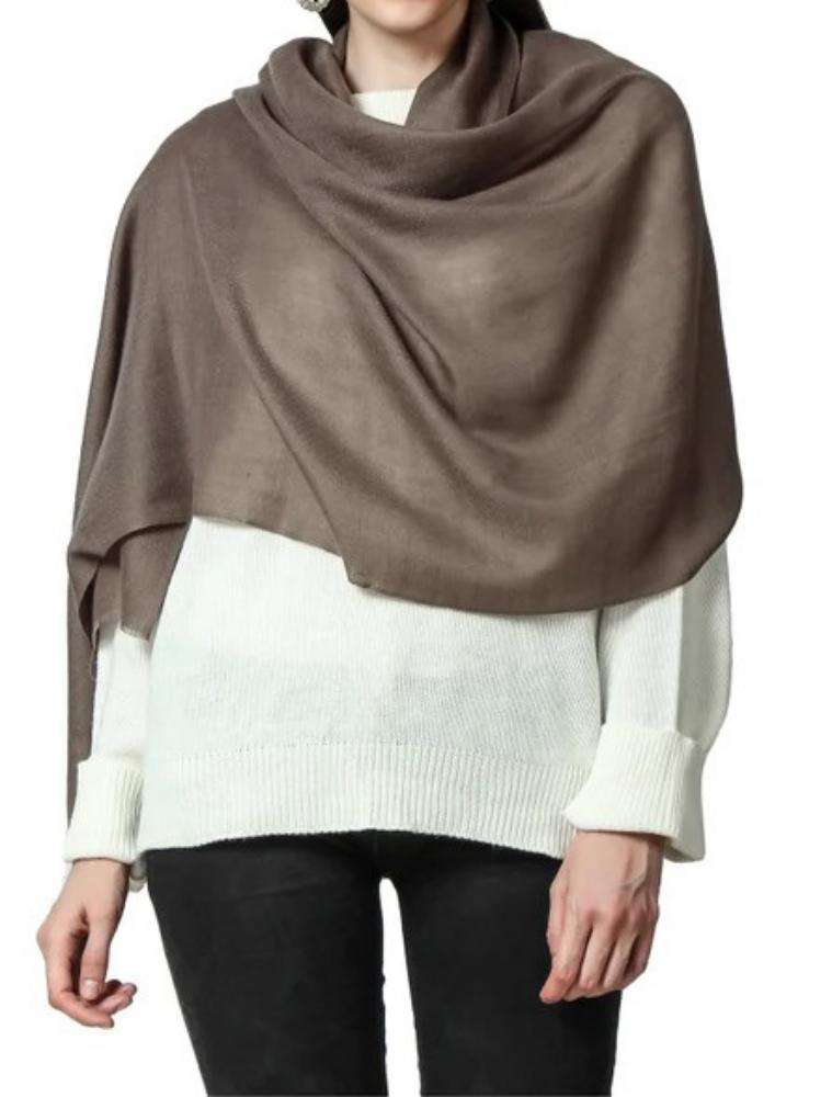 สีน้ำตาล