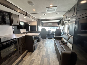 Occasion 2023 F-o-r-e-s-t R-i-v-e-r F-r3 32D-S - Product Image 5