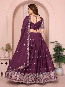 Nuevo Lehenga Choli de Diseño Moderno con Dupatta, Conjunto de Georgette con Bordado, Secado Rápido para Fiestas y Bodas - Product Image 3