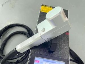 Machine de nettoyage au laser à fibre numérique automatique de qualité industrielle 100W, refroidissement par air, vitesse de 15-30 m/h pour l'acier inoxydable et le métal - Product Image 6