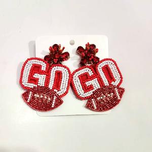 Pendientes de fútbol de día de juego bordados con cuentas de semillas de la India, pendientes hechos a mano para mujeres y niñas - Product Image 5