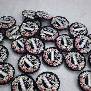 Insigne de blazer en fil métallique brodé à la main avec perles Produit décoratif à coudre - Product Image 5