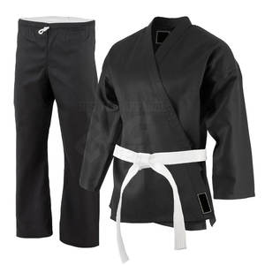 Uniforme de Karate de Alta Calidad para Artes Marciales, Diseñado para Comodidad, Resistencia y Flexibilidad - Product Image 2