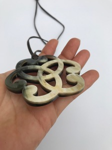 Colgante de Cuerno de Búfalo Natural, Joyería Étnica Hecha a Mano para Hombres y Mujeres - Product Image 3