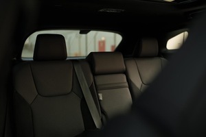 LEXUS RX 350 SPORT V8 4.5L Turbo 4x4 SUV 2026, Automático, Techo Solar, Asientos de Cuero Oscuro, 6 Plazas, 24000 km, 360 LED - Product Image 5