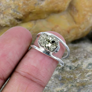 Venta caliente Natural Raw Pyrite 925 Anillo de plata esterlina Rough Pyrite Designer Ring Raw Gemstone Boho Ring Jewelry - Product Image 2