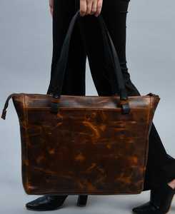 Selle de cheval de course Western Barrel fabriquée à la main sur mesure en cuir véritable d'excellente performance avec doublure en toile d'Inde - Product Image 3