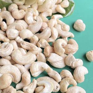 Vente en gros de noix de cajou Santigo du Vietnam noix de cajou noix de cajou du Vietnam Ww180 Ww240 Ww320 OEM, ODM - Product Image 1