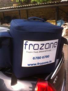 2025 Boîtes de queue de moto de haute qualité pour transporter des aliments et du lait Prix raisonnable pour la livraison de nourriture froide - Product Image 1