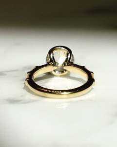 Anillos de boda de compromiso de diamantes VVS1 cultivados en laboratorio para mujeres en oro sólido y plata con certificación IGI para fiestas - Product Image 2