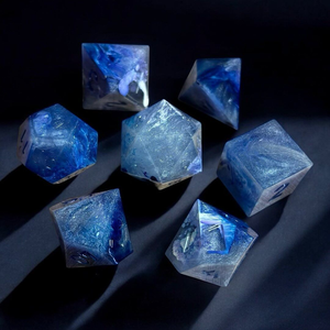 ชุดลูกเต๋าเรซิ่นคุณภาพพรีเมียม งานแฮนด์เมด สำหรับเกม RPG |   ลูกเต๋า D&D หลายเหลี่ยม ขอบคม สีตามสั่ง - Product Image 5