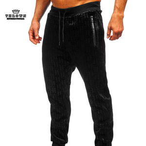 Chándal Deportivo de Invierno para Hombre al por Mayor, Ropa de Gimnasio Negra Personalizada, 100% Algodón Transpirable, Ecológico, Económico, de la Mejor Calidad, Tejido Único - Product Image 4