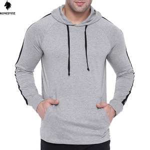 เสื้อฮู้ดแบบสวมหัวของผู้ชายผ้าเทอร์รี่ผ้าฝ้าย100% น้ำหนักเบาลายนูนแบบลำลองสีทึบออกแบบได้ตามต้องการ - Product Image 1