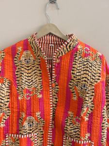 Chaqueta Corta Acolchada de Algodón con Estampado Animal, Estilo Bohemio Tradicional Indio - Product Image 5