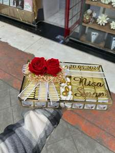 กล่องเครื่องประดับแก้วและเหล็กทรงสี่เหลี่ยมสีเงินหรูหราพร้อมโซ่มีสไตล์ - Product Image 2