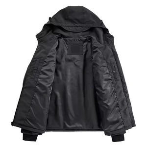 Veste à capuche Cargo Techwear OEM pour hommes Veste à capuche multi-poches Manteau Fonction masculine Coupe-vent Sweat à capuche noir - Product Image 2