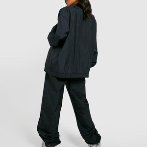 ชุดเซ็ตแทรคสูท 2 ชิ้น เสื้อครอปซิปหน้าปักลายคุณภาพสูงสำหรับผู้หญิง ผ้าโพลีเอสเตอร์เนื้อหนา เหมาะสำหรับฤดูหนาว - Product Image 5