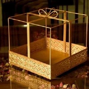 Panier à pain et fruits en métal en laiton antique fabriqué à la main avec une esthétique vintage conçue pour un rangement élégant et une accessibilité facile - Product Image 1