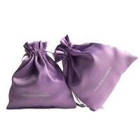 Vente en gros de sacs en satin avec logo personnalisé, pochette à cordon en tissu de soie épais pour extension de cheveux