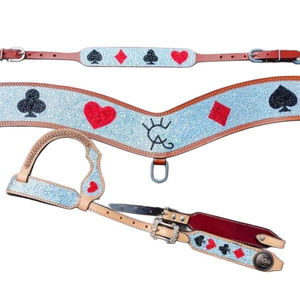 Juego de tachuelas de caballo de pala de corazón de diamantes de imitación de cristal, placa de pecho de cuero genuino, artículos ligeros de temporada para montar a caballo - Product Image 1