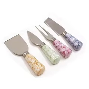 Ensemble de couteaux à fromage à manche en marbre Accessoires de cuisine Ensemble de couteaux à fromage classiques faits à la main pour la cuisine - Product Image 1