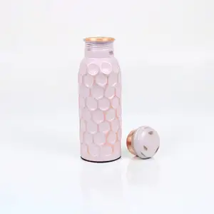 Einzigartige ayurvedische Kaltwasserflasche 100 % Kupfer Trinkflasche rosa Hammer Sipper-Lack fortschrittlicher 1L-Leckschutz