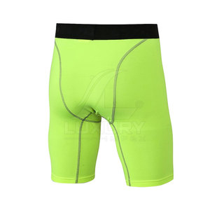 Venta al por mayor de los hombres de tamaño personalizado de alta calle pantalones cortos de compresión de secado rápido y precio barato con cintura elástica patrón sólido - Product Image 5