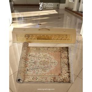 Tapis de prière en soie pure de haute qualité pour musulmans, texture lisse pour la prière en intérieur et en voyage, disponible à prix d'exportation - Product Image 3