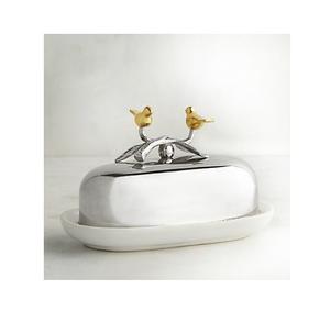 Beurrier en métal traditionnel avec couvercle surélevé, construction robuste, idéal pour une utilisation quotidienne en cuisine et à table - Product Image 6