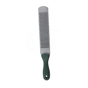Raspador de pezuñas de grado industrial, herramienta de herrador para el mantenimiento de pezuñas de caballos y uso profesional en el cuidado de animales de granja. - Product Image 4