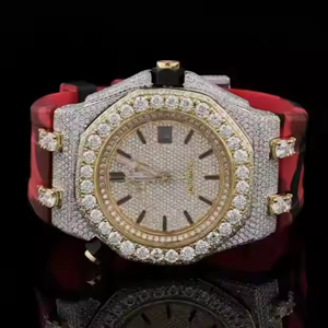 Montre de sport personnalisée à affichage analogique de luxe Largeur de bande 20mm Style Hip Hop Deux tons Glacé Moissanite Diamant Rouge À La Mode - Product Image 3