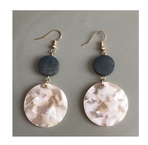 Pendientes de corte de hojas de resina Artículos de uso diario Uso en fiestas Pendientes de resina de moda Joyería de tamaño personalizado - Product Image 6