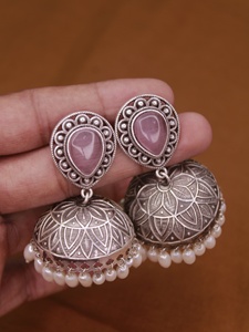 ต่างหูแฟชั่นย้อนยุค Chitai Jhumki สีเงินดูคล้ายๆกัน - Product Image 3