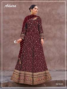 Traje Anarkali de Tela Georgette de Diseño Elegante en Nueva Colección, Atuendo Glamuroso Más Vendido para Damas, Listo para Usar - Product Image 5