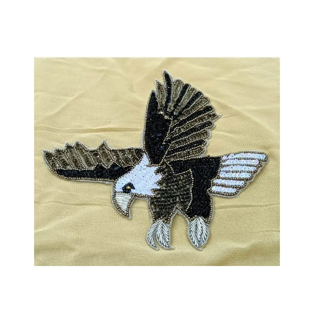 Accessoire de veste haute sur demande Coudre à la main sur des perles Perle Sequin Aigle Broderie Patch d'Inde