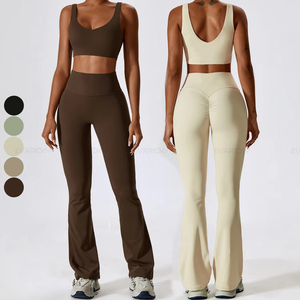 Conjuntos de pantalones de Yoga de 2 piezas de talla grande personalizada para mujer con espalda descubierta en forma de V con nuevo patrón sólido de pierna acampanada ropa deportiva para gimnasio - Product Image 1