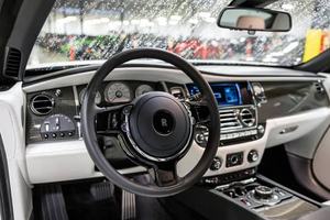 EXTREMADAMENTE LIMPIO, LHD/RHD, 2021, RO-LLS-RO-YCE WR-AITH, 624 HP, TWIN-TURBO V1, LISTO PARA ENVIAR - Product Image 4