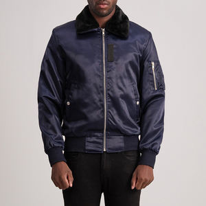 Blouson aviateur bleu marine pour homme, col en fausse fourrure noire, fermeture éclair intégrale, poche utilitaire sur la manche, finition brillante, vêtement urbain élégant, bomber - Product Image 1