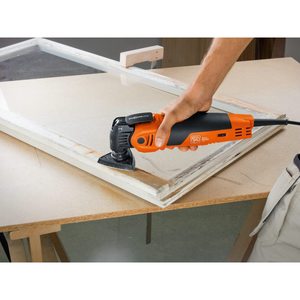 Outil multifonction pour le bricolage avec lame de scie bi-métallique pour le bois, le métal et les plastiques, système anti-vibration 450 W, StarlockMax, changement d'outil rapide QuickIN - Product Image 1