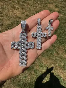 Colgante de Cruz con Eslabones Cubanos de Miami, con Moissanita Redonda de Plata 925, Chapado en Oro Rosa, Estilo Hip Hop para Mujer, 3 Tamaños, Regalo Perfecto - Product Image 3