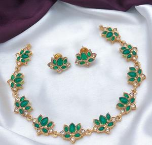 <b>Simple</b> Lotus Style Look And <b>Gold</b> Plated Chain <b>Necklace</b> Matte Polish for Parties Weddings Brass with Perfect Gift - Product Image 2