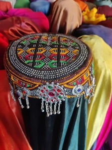 Barrette à cheveux traditionnelle afghane vintage en tissu brodé à la main - Accessoire de cheveux ethnique unisexe - Product Image 4