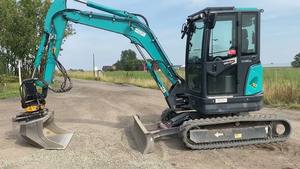 Excavadora compacta usada Sunward SWE25UF, miniexcavadora original con motor Kubota de 2.5 toneladas, miniexcavadoras de 1.2 y 3 toneladas en venta. - Product Image 5