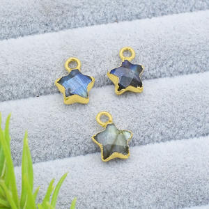 Colgante de Labradorita en Forma de Estrella, Facetado, Chapado en Oro, Pequeño Amuleto para Collar y Joyería DIY - Product Image 3