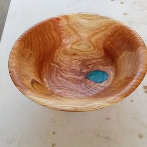 Cuenco decorativo de resina artística superficie brillante pulida diseño moderno único adecuado para bocadillos frutas o regalos - Product Image 4