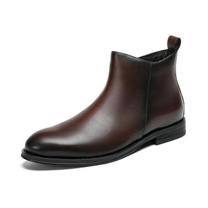 Botines de Piel Lacada con Tacón Acolchado y Hebilla Elegante para Citas y Salidas de Fin de Semana - Product Image 2