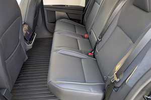 Camioneta 2024 Serie Foundation AWD Turbo Cuero R18 Bajo Kilometraje Transmisión Automática Volante a la Izquierda Gasolina - Product Image 6