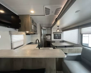 Autocaravanas y Remolques de Viaje F-o-r-e-s-t R-i-v-e-r Surveyor 276BHLE 2020 2022 2024 - Product Image 2